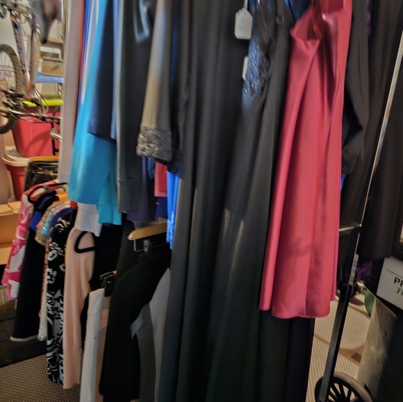 Meet your Posher, Jan - Picture 4 of 7